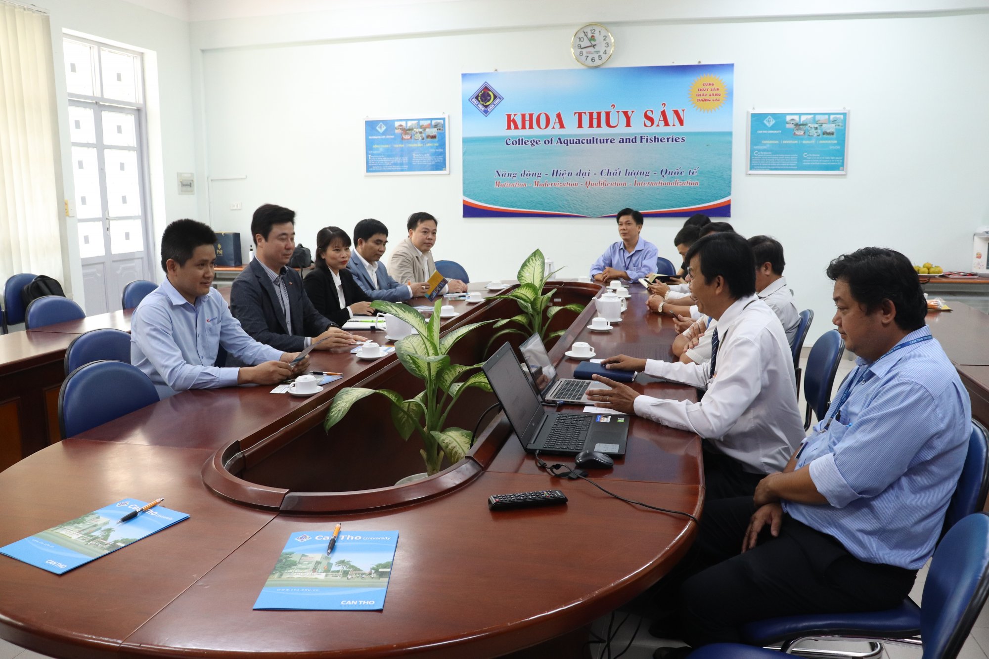 Lễ ký kết biên bản ghi nhớ hợp tác Woosung Việt Nam - Khoa Thủy sản ĐH Cần Thơ