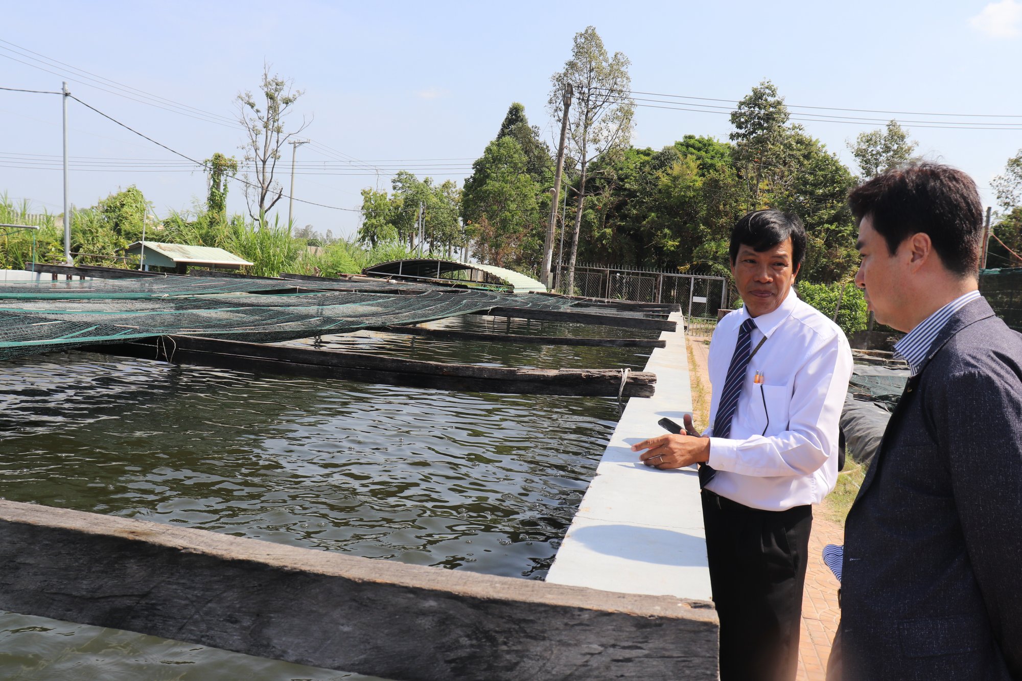 Woosung Việt Nam tham quan cơ sở vật chất Khoa Thủy sản Đh Cần Thơ
