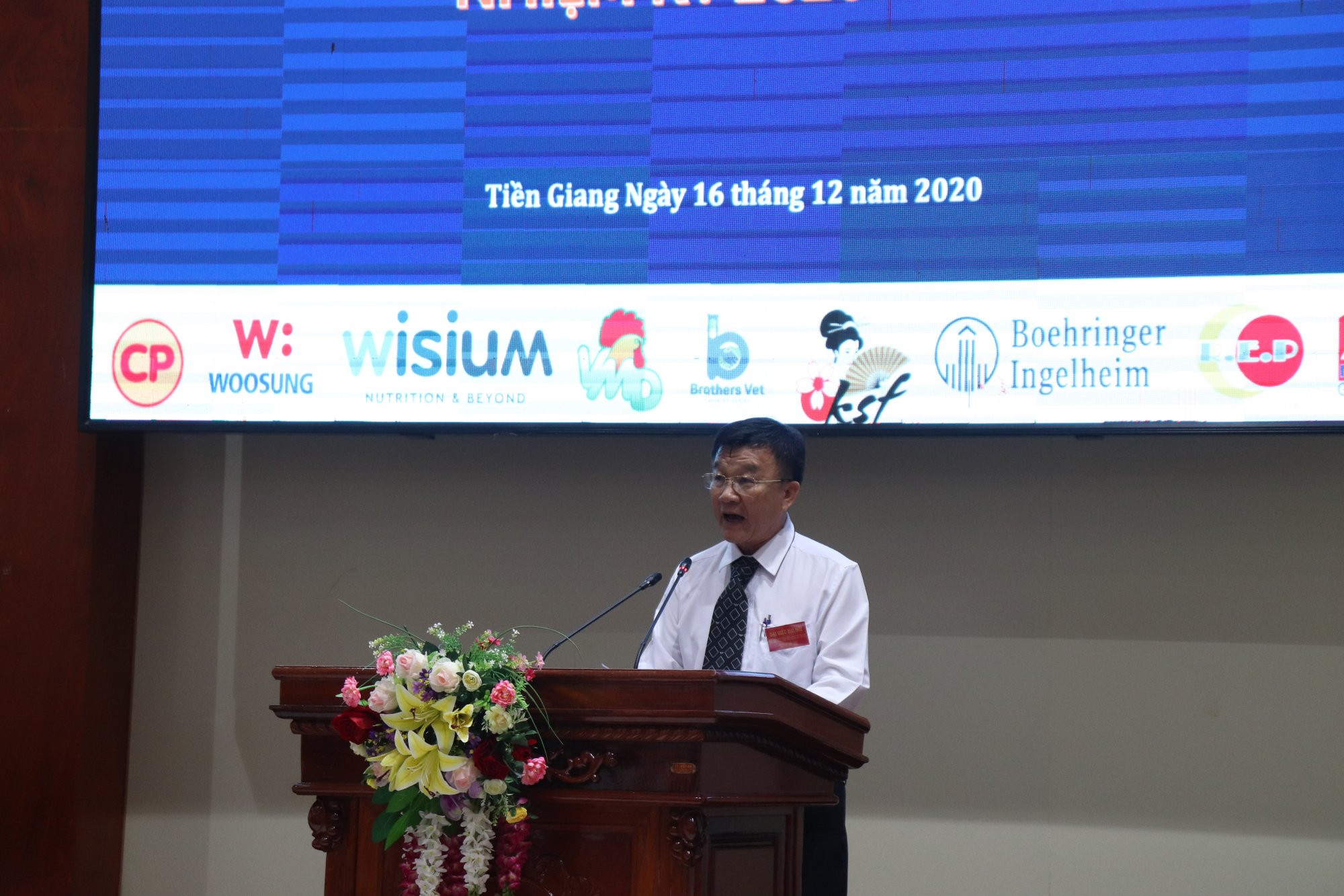 Ông Nguyễn Minh Thuần - Chủ tịch Hội Chăn Nuôi Tiền Giang phát biểu tại Hội Nghị